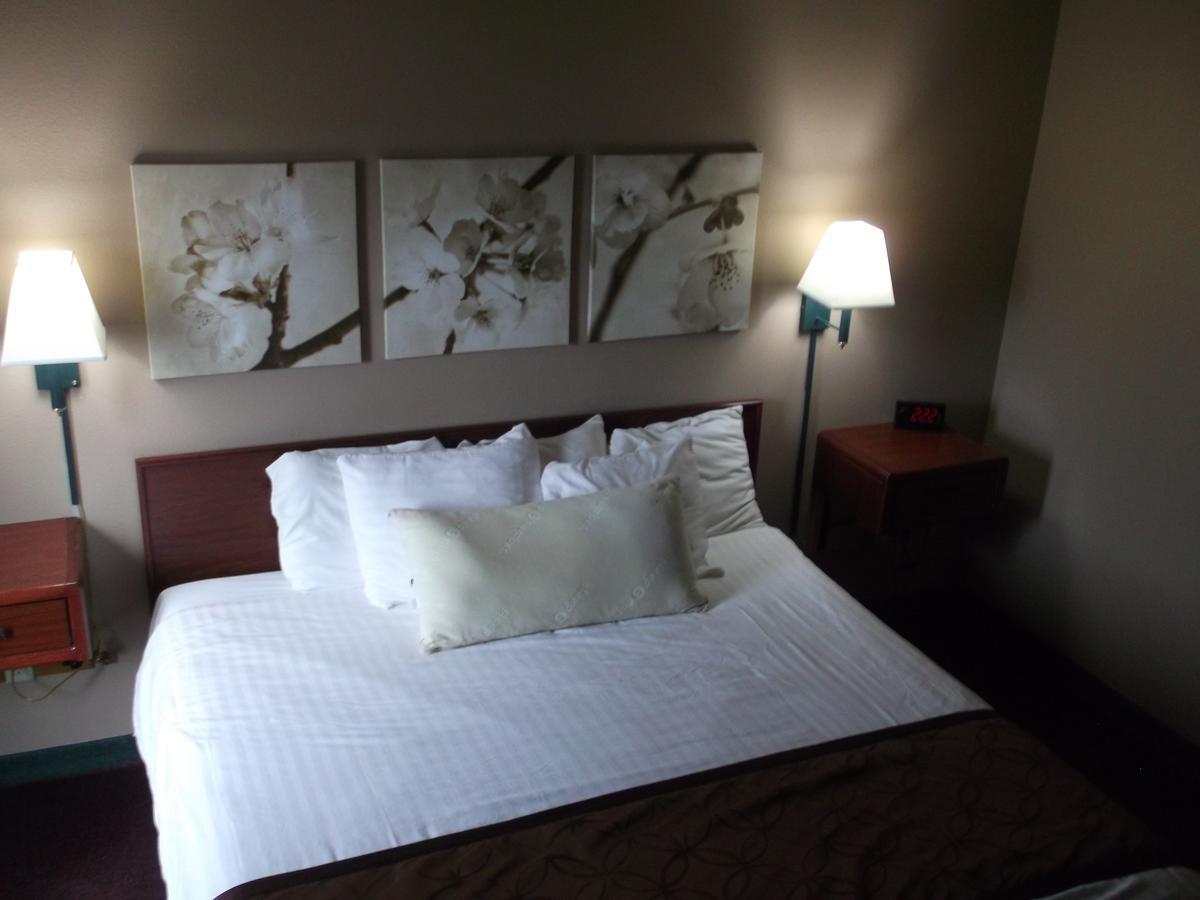 De Smet Super Deluxe Inn & Suites 외부 사진