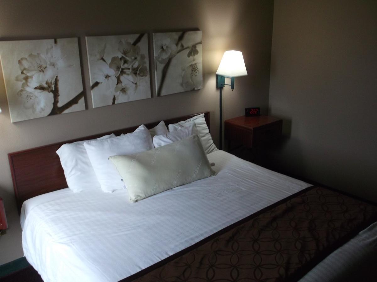 De Smet Super Deluxe Inn & Suites 외부 사진