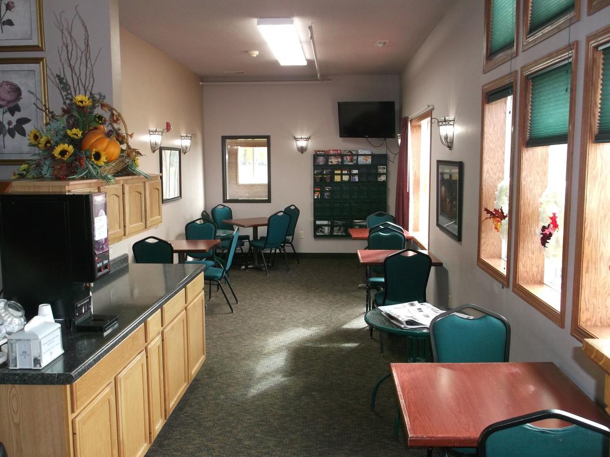 De Smet Super Deluxe Inn & Suites 외부 사진