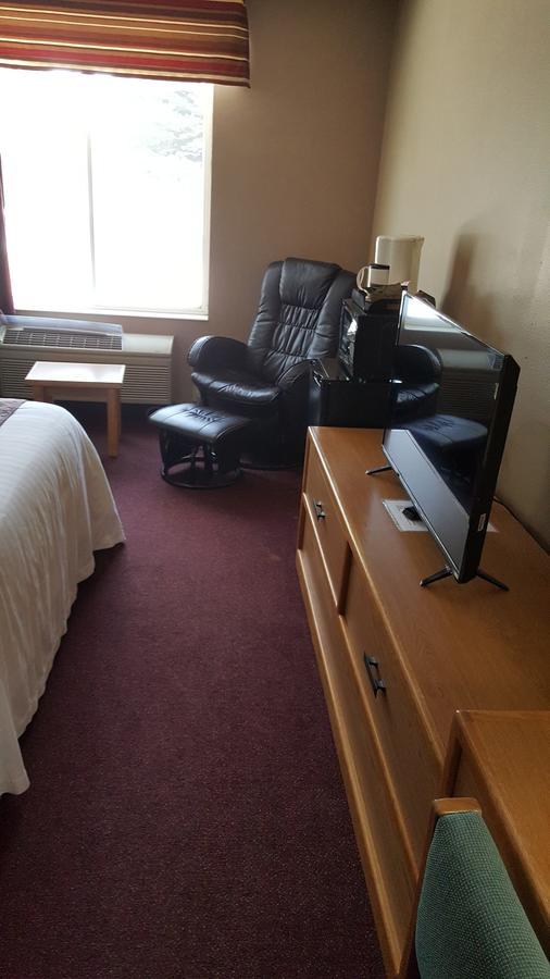 De Smet Super Deluxe Inn & Suites 외부 사진