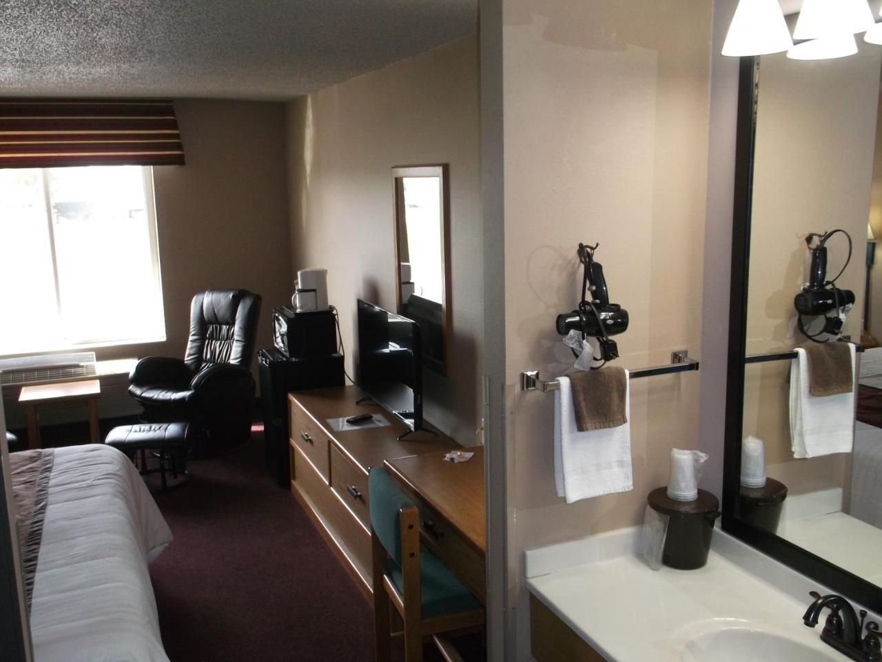 De Smet Super Deluxe Inn & Suites 외부 사진